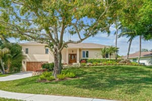 5 Oakwood Ct, Boynton Beach, FL 33426, Sold 04/29/22