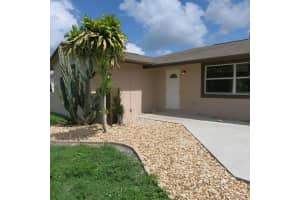 105 Oriole Ct, Royal Palm Beach, FL 33411, Sold 04/27/22
