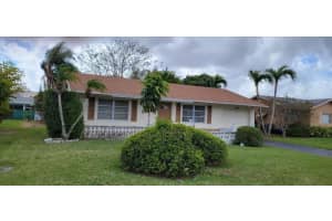 9604 NW 80th Ct, Tamarac, FL 33321, Sold 04/18/22