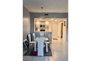 255 Evernia St APT 201, West Palm Beach, FL 33401, Sold 03/31/22