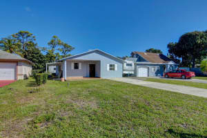 5329 Lake Blvd, Delray Beach, FL 33484, Sold 03/28/22