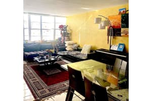 2751 Taft St APT 201, Hollywood, FL 33020, Sold 06/07/22