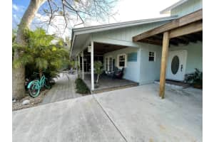 3890 NE Cheri Dr, Jensen Beach, FL 34957, Sold 04/01/22