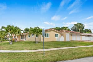 500 NW 13th Ave, Boca Raton, FL 33486, Sold 03/18/22