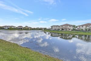 10180 Lake Vista Ct, Parkland, FL 33076, Sold 04/29/22