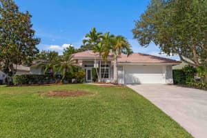 3802 SE Fairway W, Stuart, FL 34997, Sold 04/29/22