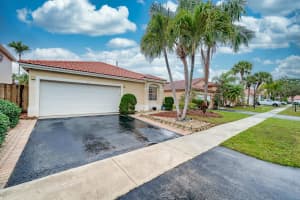 MLS# R10779338, Weston, Florida 33326