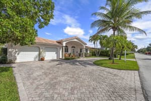 2281 SE 11th St, Pompano Beach, FL 33062, Sold 04/29/22