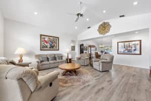 2281 SE 11th St, Pompano Beach, FL 33062, Sold 04/29/22