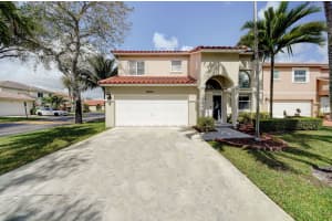 9841 SW 3rd St, Pembroke Pines, FL 33025, Sold 03/31/22