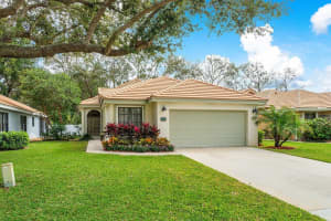 165 Sherwood Forest Dr, Delray Beach, FL 33445, Sold 04/14/22