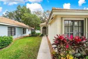165 Sherwood Forest Dr, Delray Beach, FL 33445, Sold 04/14/22