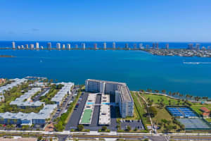 801 Lake Shore Dr APT 616, West Palm Beach, FL 33403, Sold 04/12/22