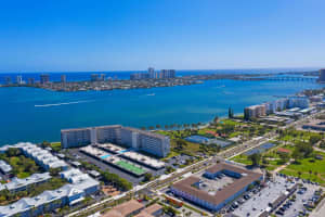 801 Lake Shore Dr APT 616, West Palm Beach, FL 33403, Sold 04/12/22