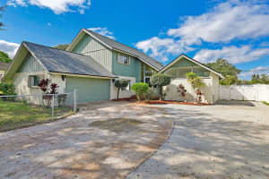 2309 N 42nd St, Fort Pierce, FL 34946, Sold 04/14/22