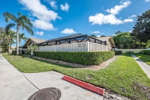 5672 Golden Eagle Cir, Palm Beach Gardens, FL 33418, Sold 03/24/22