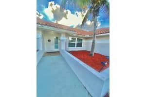 9393 Laurel Green Dr, Boynton Beach, FL 33437, Sold 04/28/22