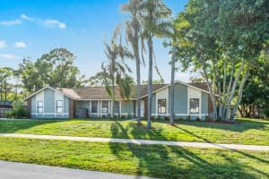5397 Winchester Woods Dr, Lake Worth, FL 33463, Sold 03/11/22