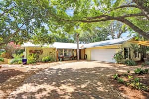 104 Elsa Rd, Jupiter, FL 33477, Sold 04/20/22