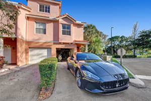 2040 Alta Meadows Ln APT 1609, Delray Beach, FL 33444, Sold 04/22/22