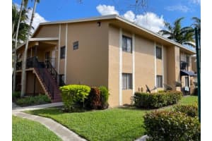 6053 10th Ave N APT 140, Greenacres, FL 33463, Sold 03/21/22