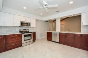 6125 Old Court Rd APT 234, Boca Raton, FL 33433, Sold 03/29/22