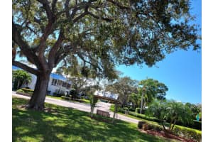 2929 SE Ocean Blvd Apt 105-7, Stuart, FL 34996, Sold 04/27/22