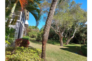 2929 SE Ocean Blvd Apt 105-7, Stuart, FL 34996, Sold 04/27/22