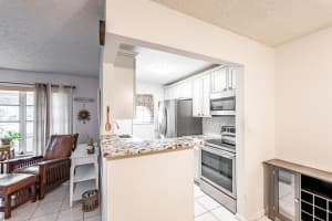 460 High Point Dr c, Delray Beach, FL 33445, Sold 04/15/22