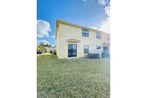10030 W Villa Cir, Vero Beach, FL 32966, Sold 04/14/22