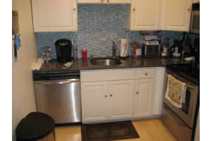950 S Kanner Hwy APT B30, Stuart, FL 34994, Sold 03/31/22