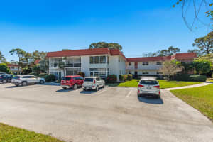 2600 SE Ocean Blvd APT R3, Stuart, FL 34996, Sold 03/31/22