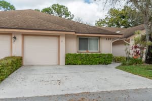125 Sandy Ln, Royal Palm Beach, FL 33411, Sold 04/05/22