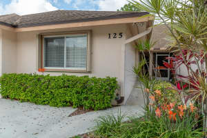 125 Sandy Ln, Royal Palm Beach, FL 33411, Sold 04/05/22
