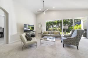 6935 SE Twin Oaks Cir, Stuart, FL 34997, Sold 04/25/22