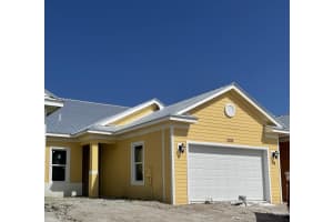 2025 Bridgepointe Cir UNIT 118, Vero Beach, FL 32967, Sold 07/22/22