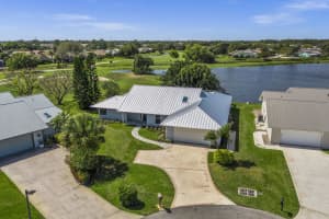 7160 SE Bunker Hill Ct, Hobe Sound, FL 33455, Sold 03/25/22