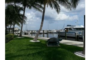 806 E Windward Way APT 103, Lantana, FL 33462, Sold 07/08/22