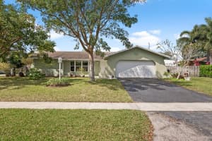 3171 Pebble Beach Dr, Lake Worth, FL 33467, Sold 04/18/22