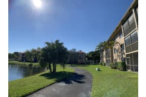 7940 NW 50th St #104, Lauderhill, FL 33351, Sold 04/20/22