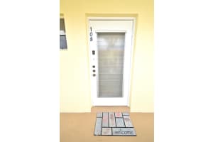 6700 Royal Palm Blvd d 108, Margate, FL 33063, Sold 05/02/22