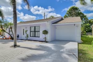 5942 Ithaca Cir W, Lake Worth, FL 33463, Sold 04/14/22