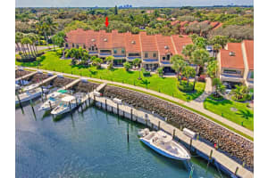 2299 Treasure Isle Dr APT 61, West Palm Beach, FL 33410, Sold 05/06/22