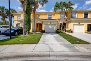 398 River Bluff Ln, Royal Palm Beach, FL 33411, Sold 09/22/22