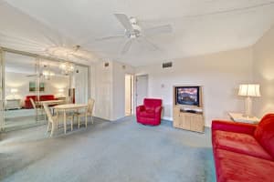 804 SE 7th St APT 401, Deerfield Beach, FL 33441, Sold 05/09/22