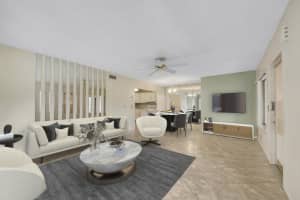 333 Pine Ridge Cir Apt C-1, Greenacres, FL 33463, Sold 04/11/22