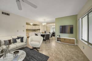 333 Pine Ridge Cir Apt C-1, Greenacres, FL 33463, Sold 04/11/22