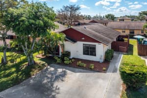 5356 Mendoza St, West Palm Beach, FL 33415, Sold 05/13/22