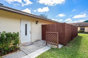 5356 Mendoza St, West Palm Beach, FL 33415, Sold 05/13/22