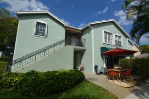 558 Waterside Dr, Hypoluxo, FL 33462, Sold 05/04/22